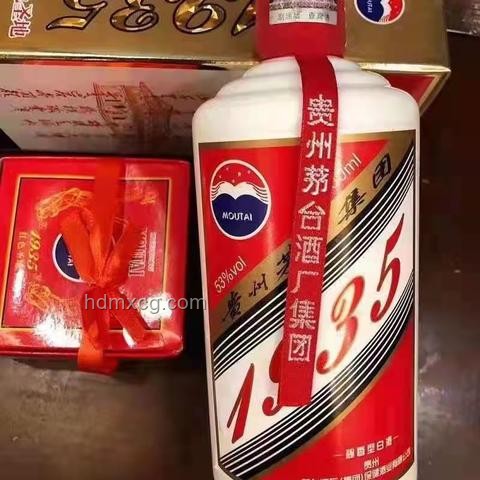 茅臺(tái)1935在「2025 中國影視之夜」的致敬細(xì)節(jié)解析