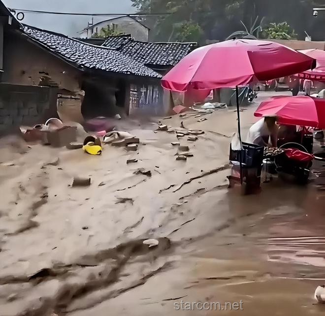 印度因強降雨向巴基斯坦泄洪事件對比分析