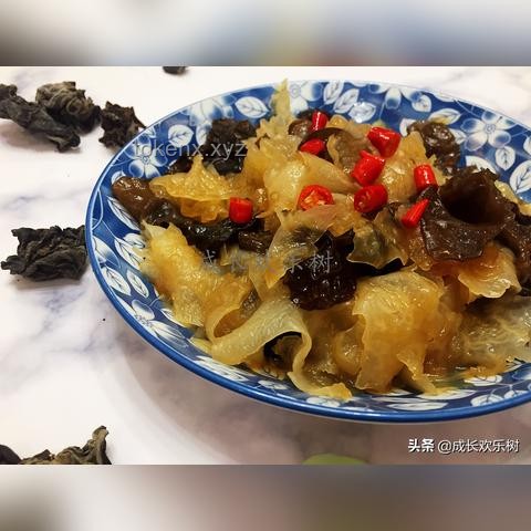 風口浪尖上的對比：首位公開下館子宴客書記的決策分析