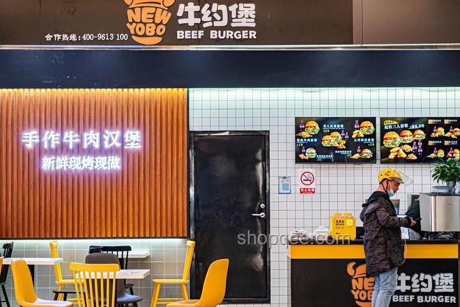 牛約堡食品安全危機：門店食材裸露，蟑螂橫行深度剖析