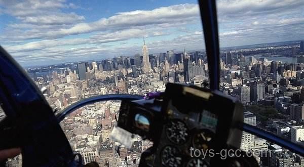 華爾街早餐新視角：2025跨界創新FM啟示錄