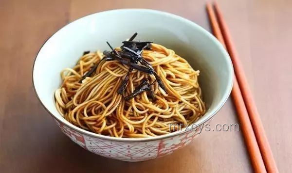 大學(xué)生就業(yè)指導(dǎo)：蔥燒大排速變蔥油拌面技巧