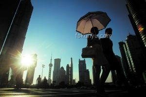 高溫天開空調與健康風險：醫生提醒與民眾習慣的對比分析