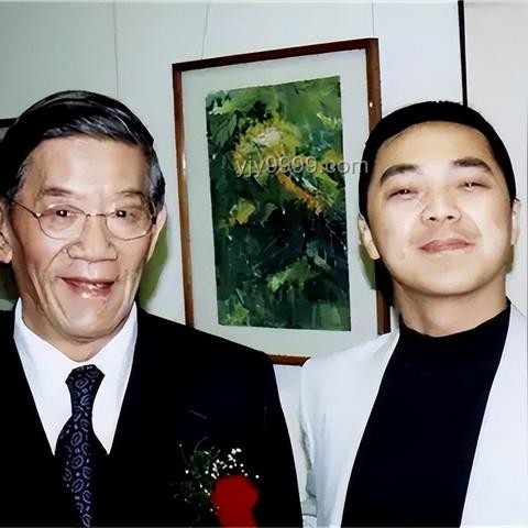 俄海軍副司令陣亡事件與駐地間諜嫌疑對比分析