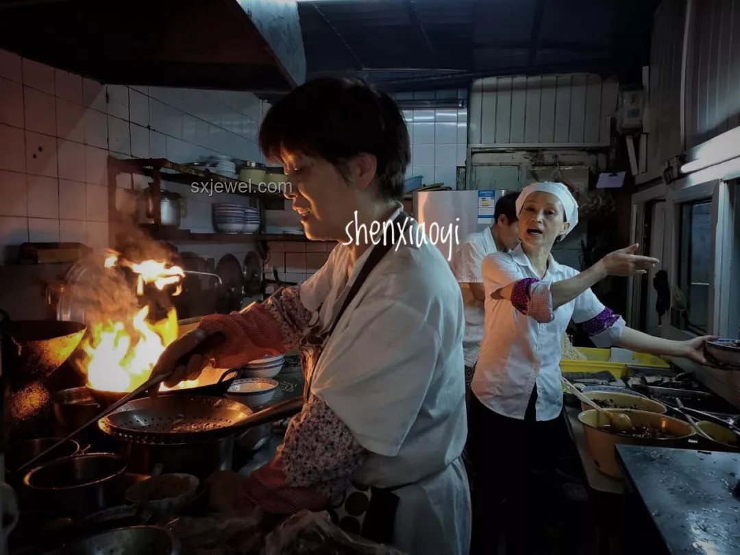 老城區(qū)人氣王面館：上癮美味的經(jīng)營之道