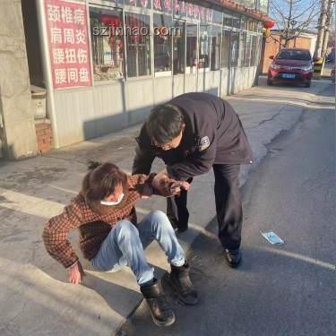 獨居老人網購成癮：花費200萬睡在快遞堆的深度分析