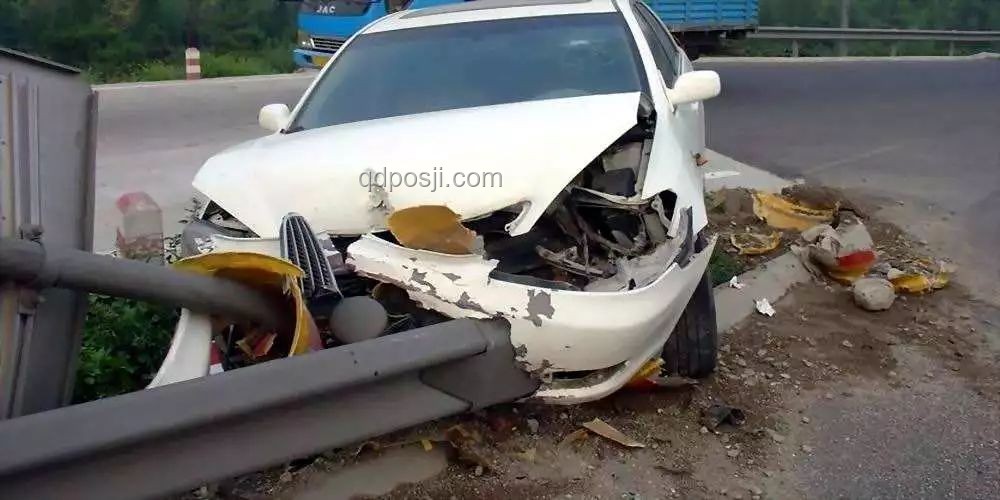 問界車主智駕事故經歷：擦碰背后的百萬賠償之路