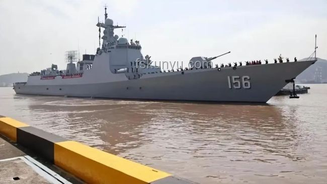 探訪山東艦航母編隊：自主建造航母的里程碑與實戰化訓練典范
