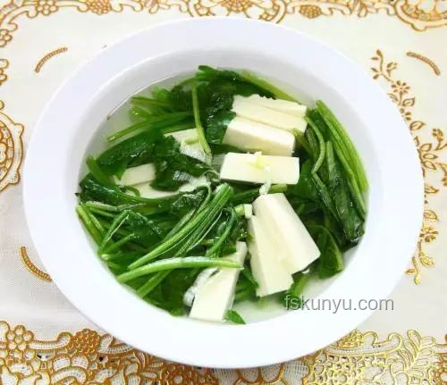 菠菜和豆腐能否同吃？營養(yǎng)誤區(qū)揭秘