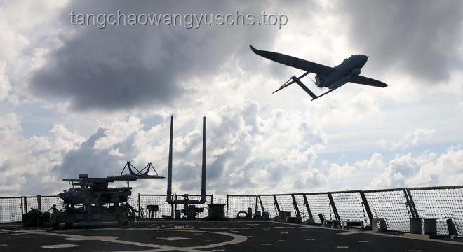 山東艦抵港與男子無人機航拍被拘事件對比分析