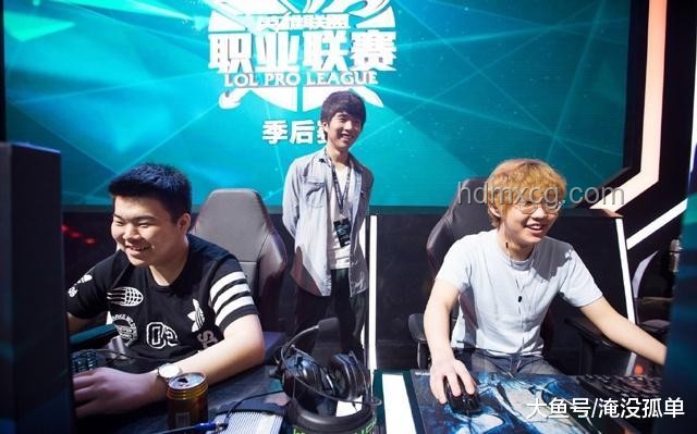 IMP小鬼的回憶派對：網(wǎng)紅活動策劃與粉絲互動案例研究