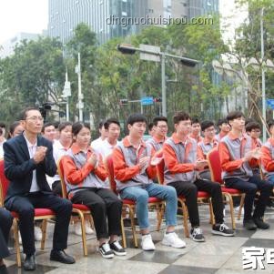 2025年大學(xué)學(xué)費(fèi)普漲現(xiàn)象解析，漲幅差異大背后原因何在？