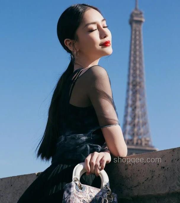 Angelababy不同年份出席巴黎時裝周對比分析