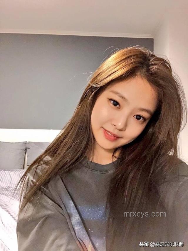 “Jennie在我臉上跳舞”熱潮：未來粉絲文化趨勢預測