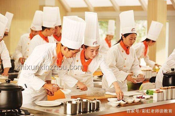 從中考720分到職高烹飪路：一場(chǎng)味蕾與夢(mèng)想的變革
