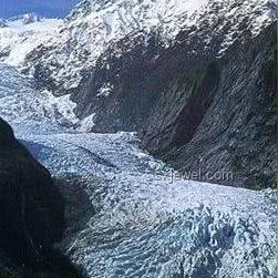 穿越沙漠，青春旅行團(tuán)絕美風(fēng)景探索指南???美景,穿越準(zhǔn)備,路線規(guī)劃,安全須知,裝備清單