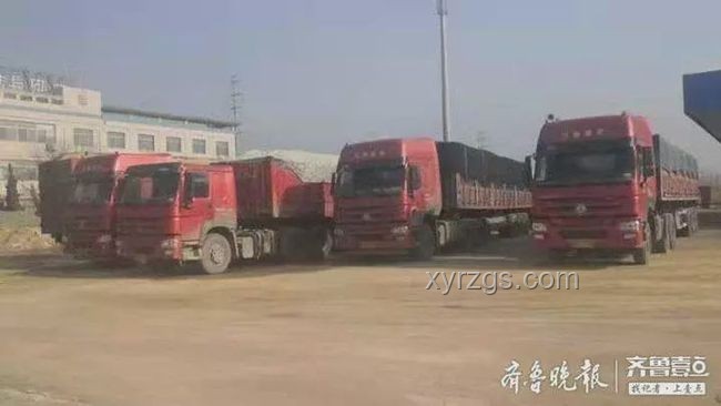 交警嚴(yán)打“百噸王”：道路運輸安全保衛(wèi)戰(zhàn)