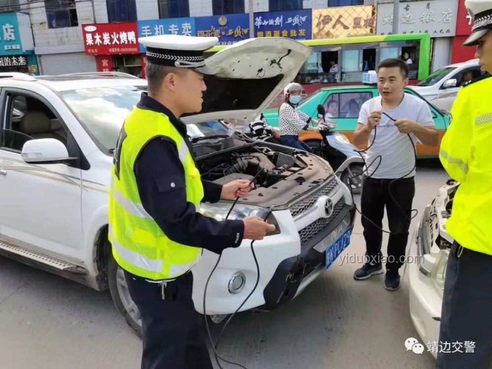 交警智斗“百噸王”：動(dòng)畫演繹交通創(chuàng)新執(zhí)法