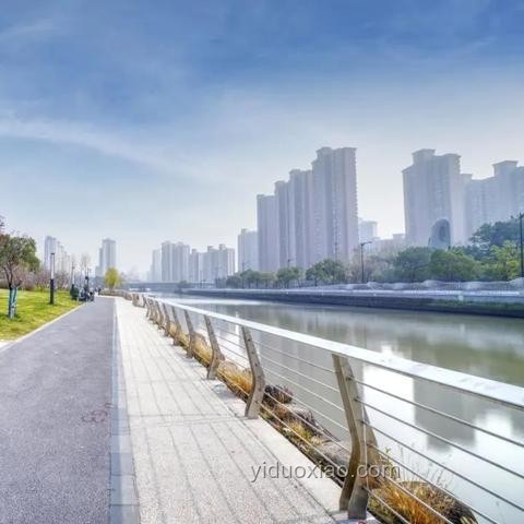 聆聽方塊碰撞：解鎖創新思維的樂高游戲