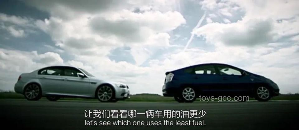 240萬粉絲軍火區UP主座駕揭秘：老李船長開什么車？