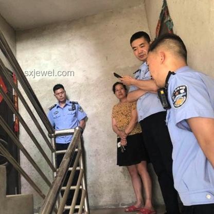 老人忘帶鑰匙險釀大禍：孫子命懸一線，開鎖費深思
