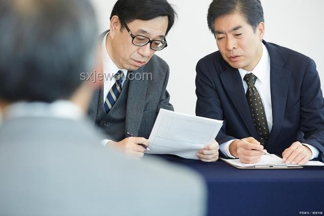 為什么農民工日薪高依然貧困，公務員月薪低卻能積累財富？