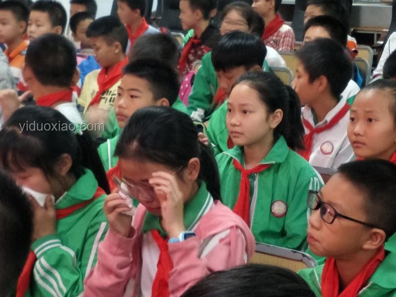 小學畢業了，勸導孩子面對離別情緒指南