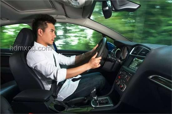 余承東誤傳“開車睡覺”事件解決方案：澄清事實，合規處理