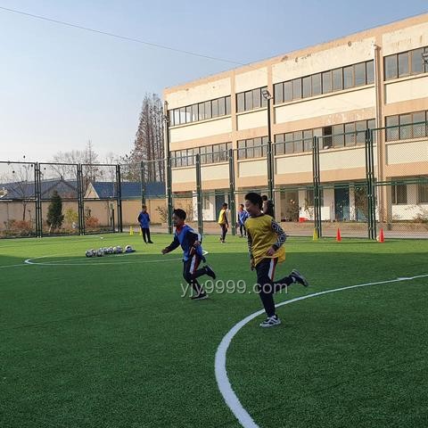 A股逼近3500點，2025年股市行情全解析