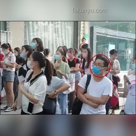 女子應(yīng)聘遭奇葩要求：視頻看腿背后的創(chuàng)新反思