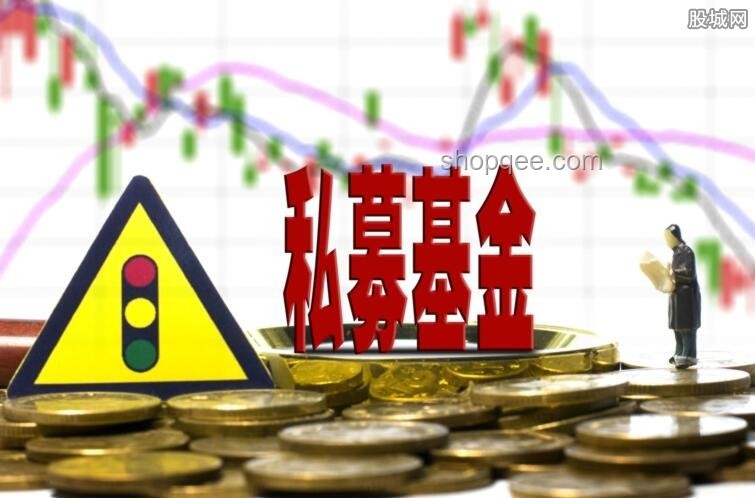 三只松鼠復蘇之路：品牌策略與市場表現的對比分析